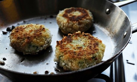 Smoked haddock, pea and leek cakes