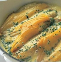 Smoked haddock with crème fraîche, chive and butter sauce