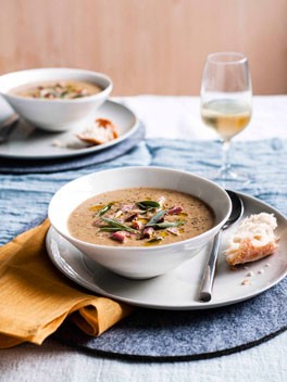 Smoked ham hock, caramelised onion and lentil soup
