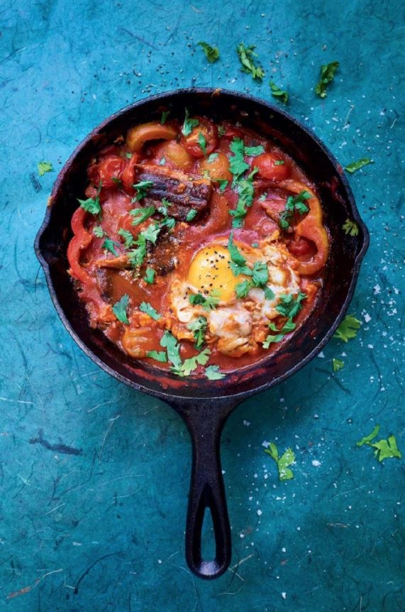Smoked herring shakshuka