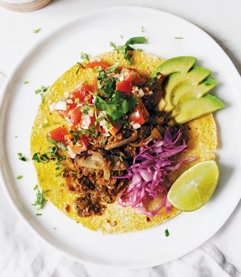 Smoked-lentil tacos with pico de gallo 