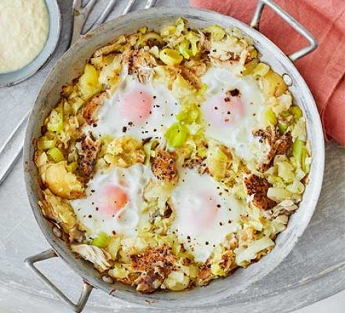 Smoked mackerel & leek hash with horseradish