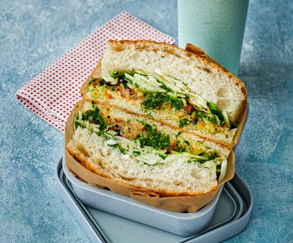 Smoked mackerel, fennel and almond sandwich