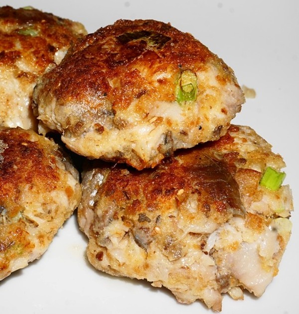 Smoked mackerel fishcakes
