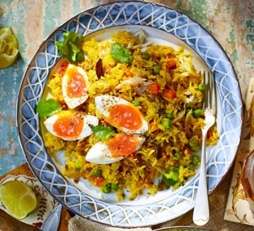 Smoked mackerel kedgeree with soft-boiled eggs