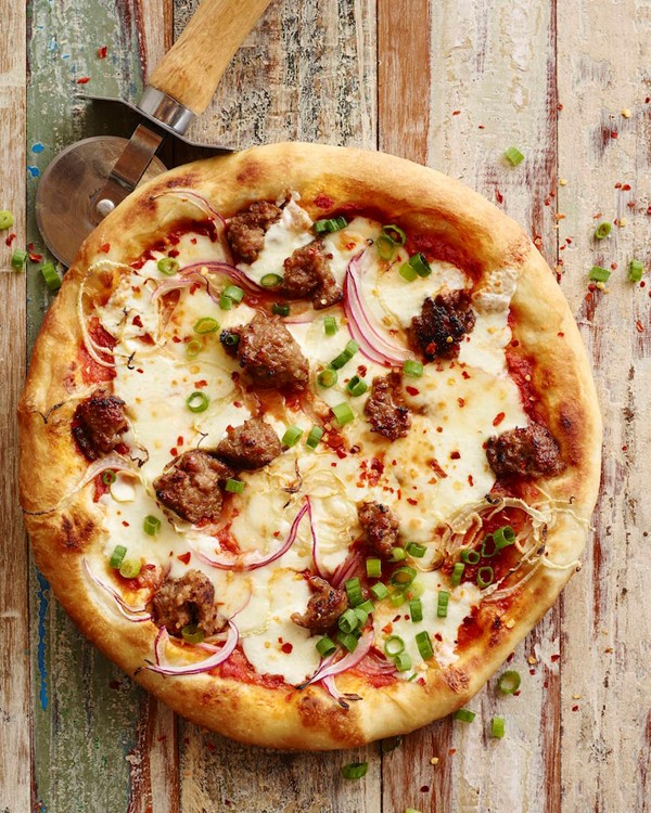 Smoked mozzarella and sausage pizza