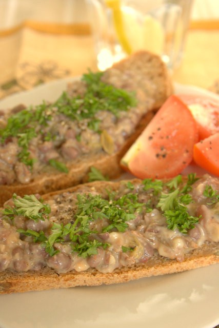 Smoked (no) fish pâté