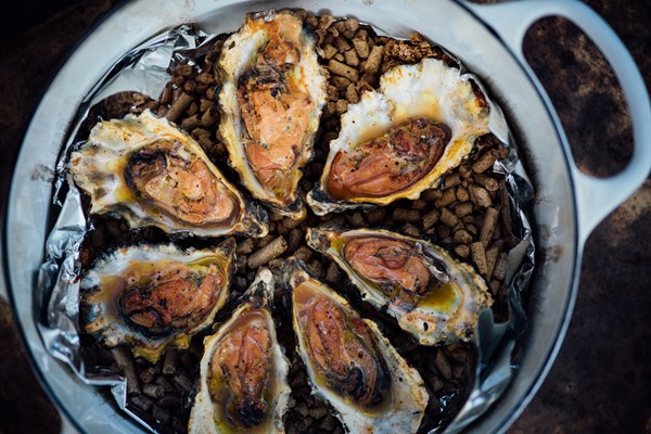 Smoked oysters