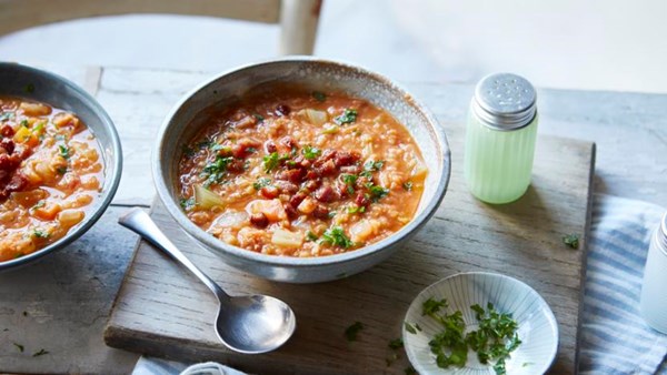 Smoked pancetta and lentil soup