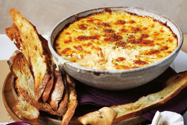 Smoked paprika Bechamel cheese dip with garlic toasts