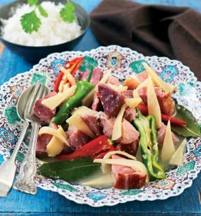 Smoked pork with bamboo shoots