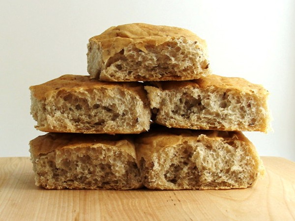 Smoked rye buns