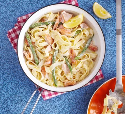 Smoked salmon and asparagus fettuccine