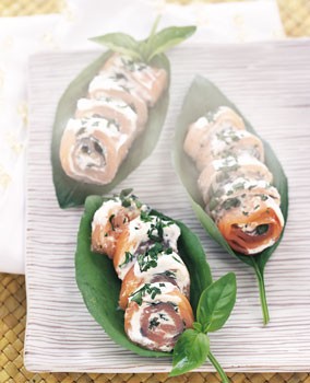 Smoked salmon and basil rolls with crème fraîche