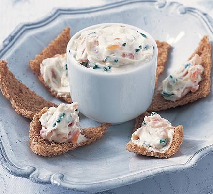 Smoked salmon and chive pâté
