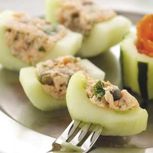Smoked salmon cucumber canapes