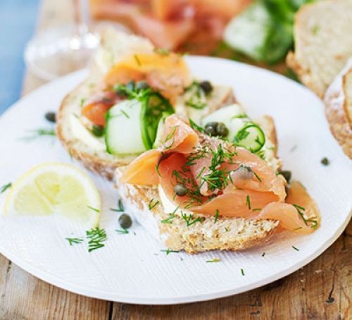 Smoked salmon, cucumber, capers & soda bread