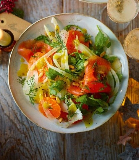 Smoked salmon, fennel and clementine salad
