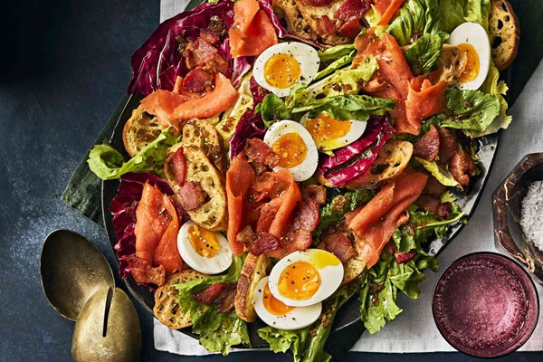 Smoked salmon Lyonnaise salad