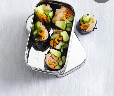 Smoked salmon maki rolls