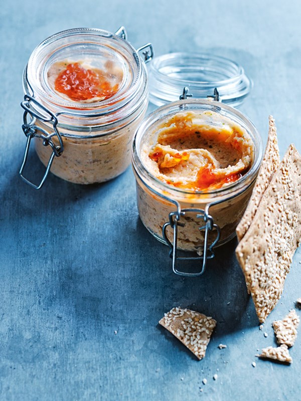 Smoked salmon, mascarpone and tarragon pâté