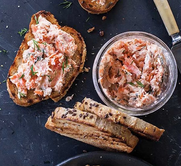 Smoked salmon paté