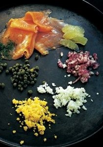 Smoked salmon plate