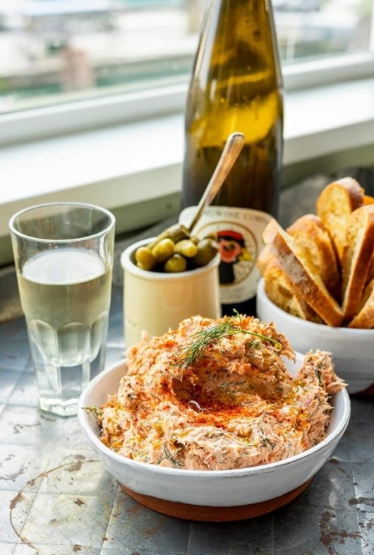 Smoked salmon rillettes with piment d'Espelette, dill, and toast