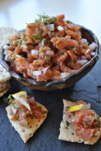 Smoked salmon tartare