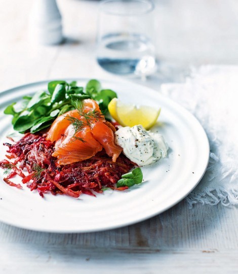 Smoked salmon with beetroot and parsnip rösti