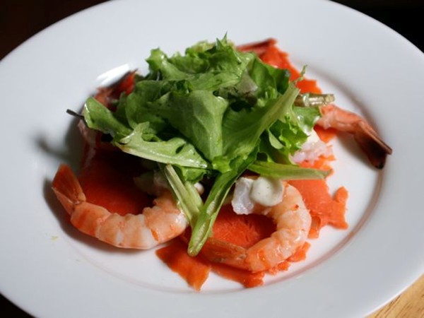 Smoked salmon with shrimp, horseradish cream and lime vinaigrette