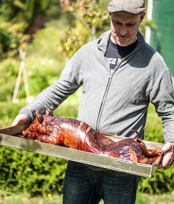 Smoked suckling pig