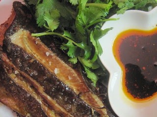 Smoked whole fish Hunan style (Shēngxūn yú / 生薰魚)