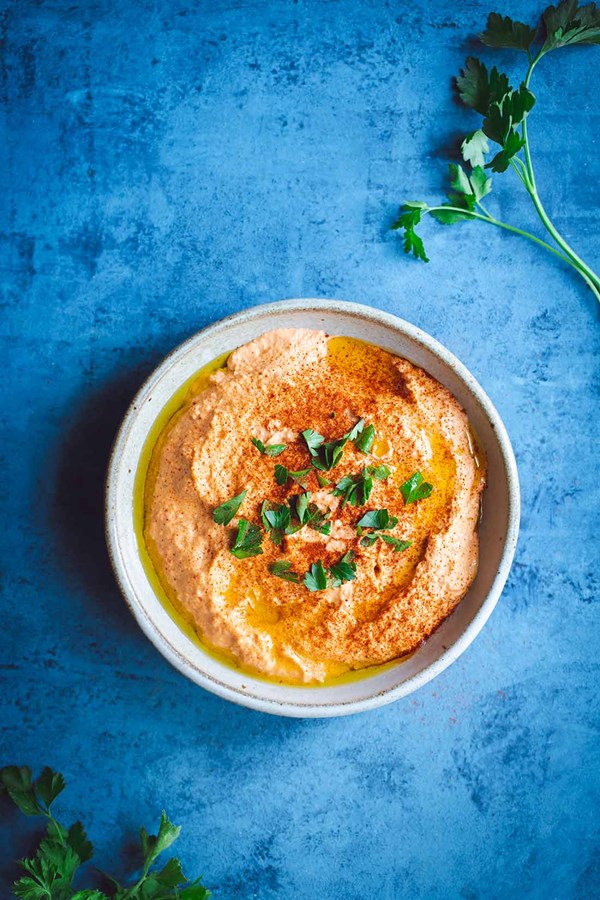 Smokey roasted red pepper hummus