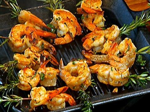 Smokin' shrimp skewers
