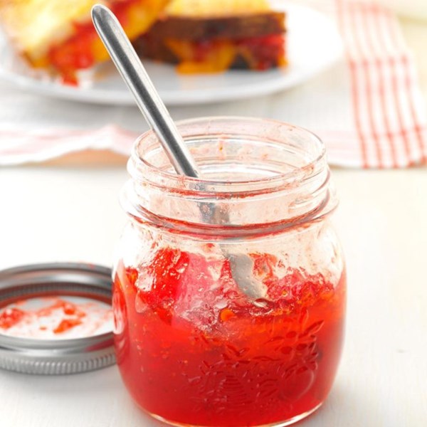 Smoky & sweet strawberry chipotle jam