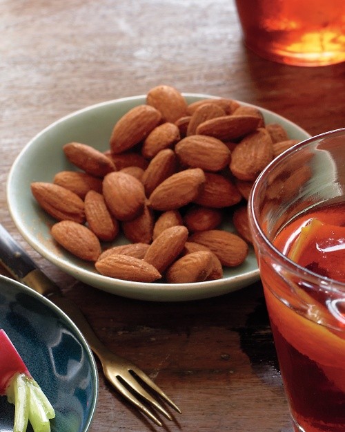 Smoky almonds