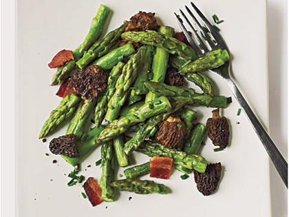 Smoky asparagus and mushroom sauté