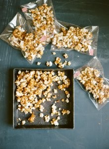 Smoky candied popcorn
