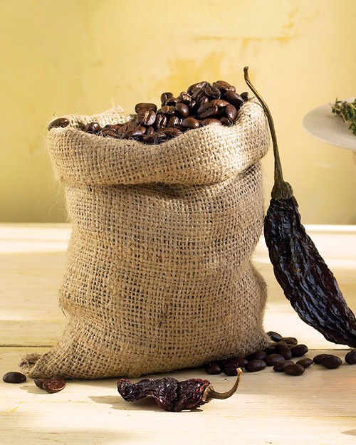 Smoky chile and coffee barbecue sauce