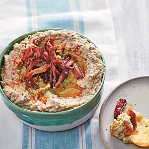 Smoky field pea hummus