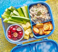 Smoky fish dip & bagel chips
