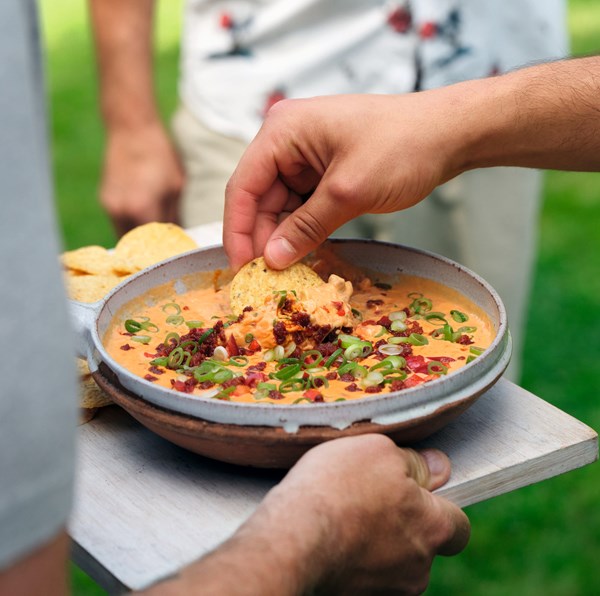 Smoky hot queso dip