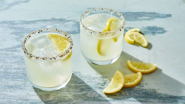 Smoky lemon margarita
