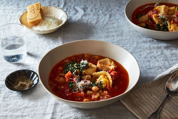 Smoky minestrone with tortellini and parsley or basil pesto