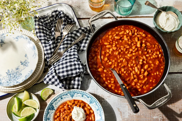 Smoky pork ‘n’ beans with red chiles