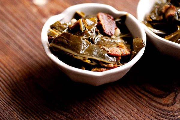 Smoky savory collard greens
