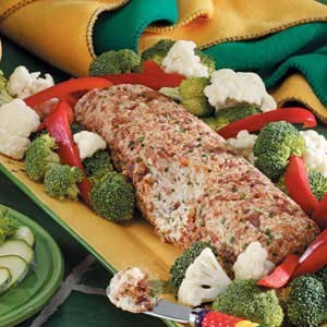 Smoky sesame cheese log