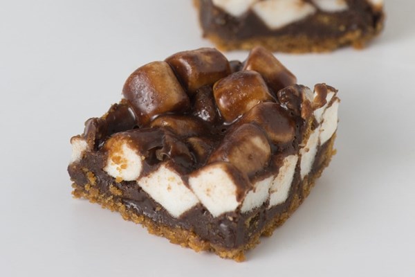 Smoky s'mores bars
