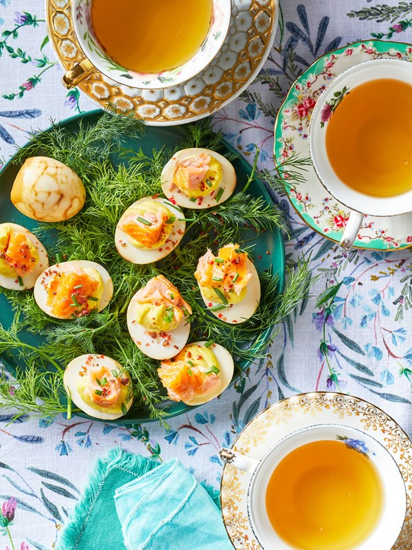 Smoky tea deviled eggs